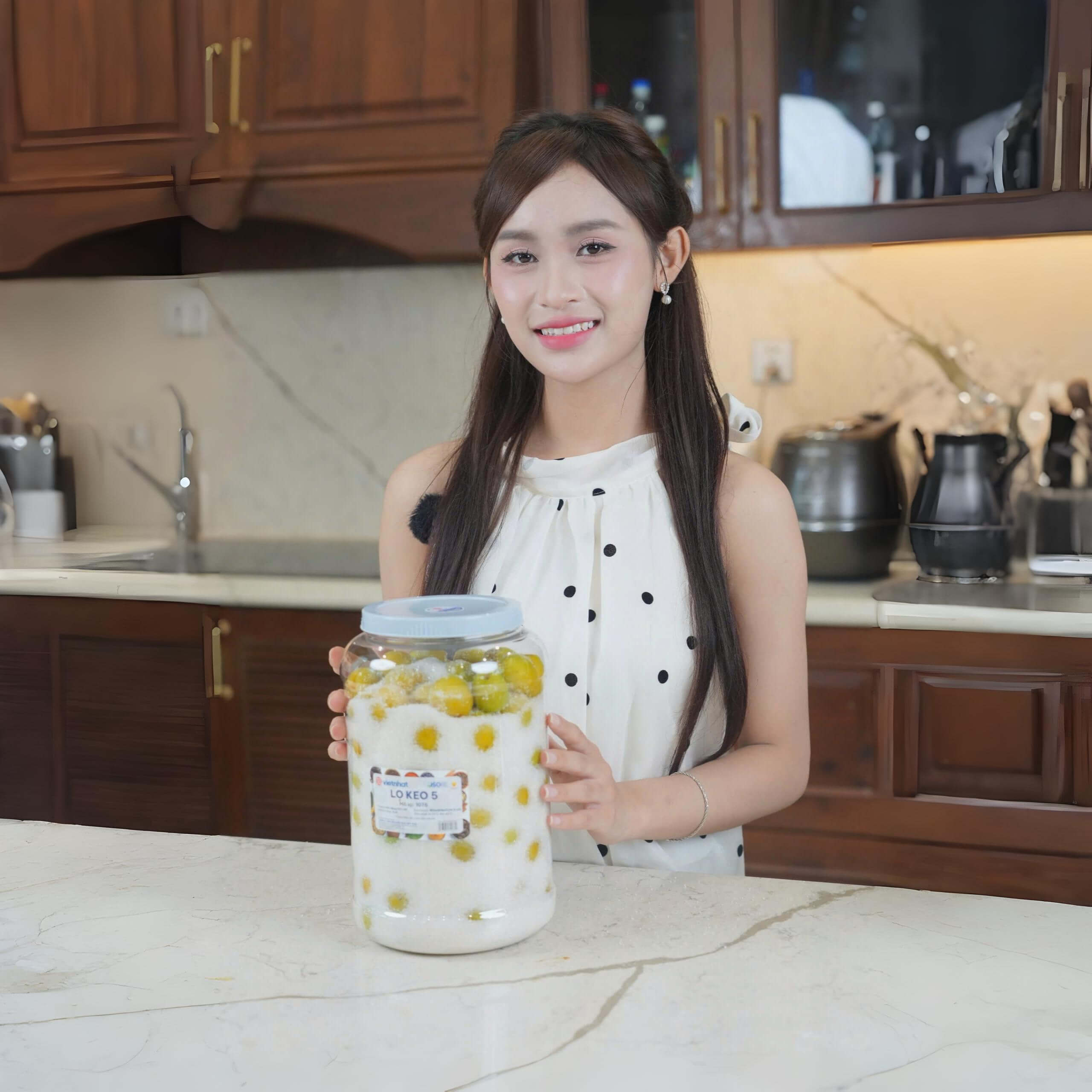 MẸO TẨY BỒN CẦU BỊ Ố VÀNG LÂU NGÀY CHỈ TRONG VÀI NỐT NHẠC