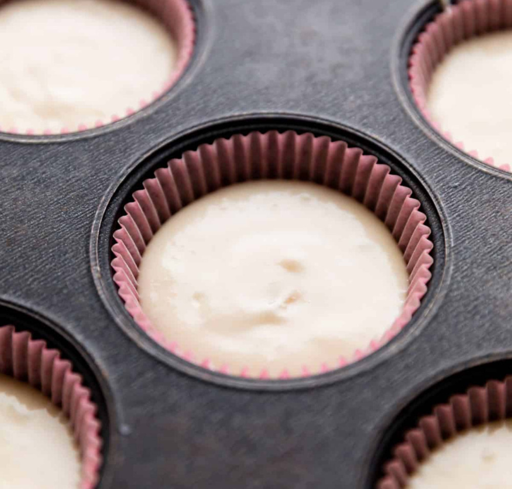 nướng bánh cupcake hoa hồng