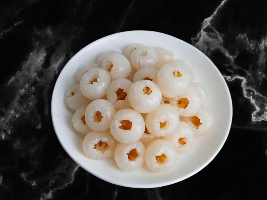 Sơ chế vải thiều